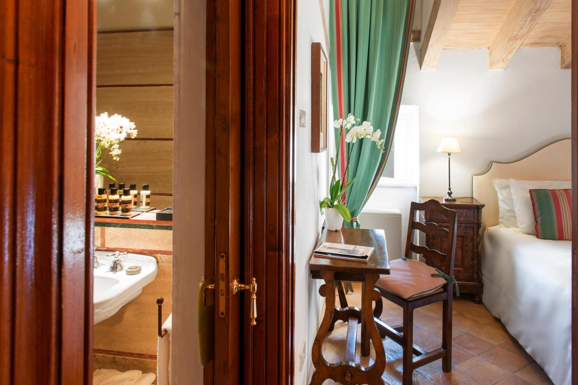 Castello Di Velona Resort, Thermal Spa & Winery Montalcino Extérieur photo