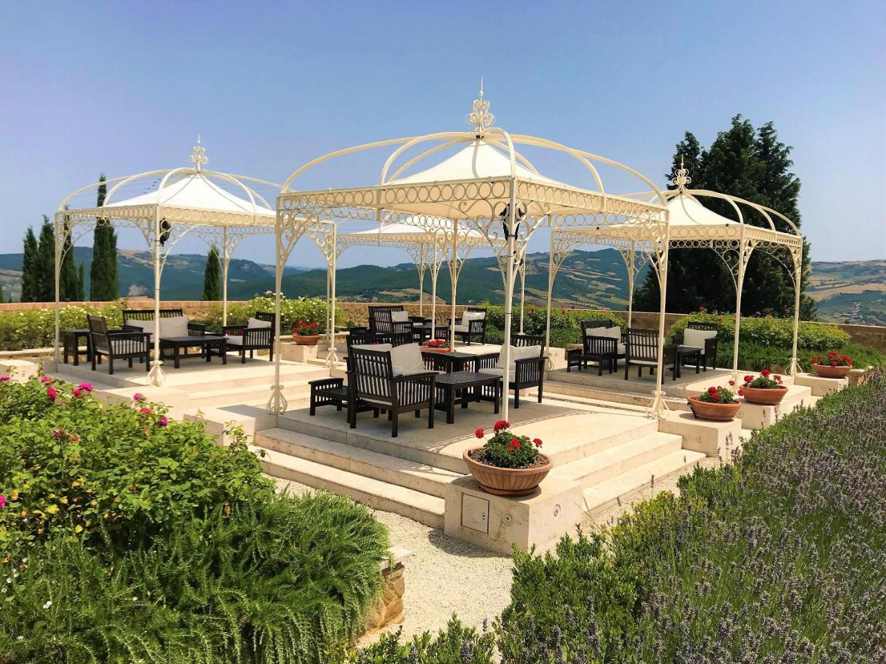 Castello Di Velona Resort, Thermal Spa & Winery Montalcino Extérieur photo