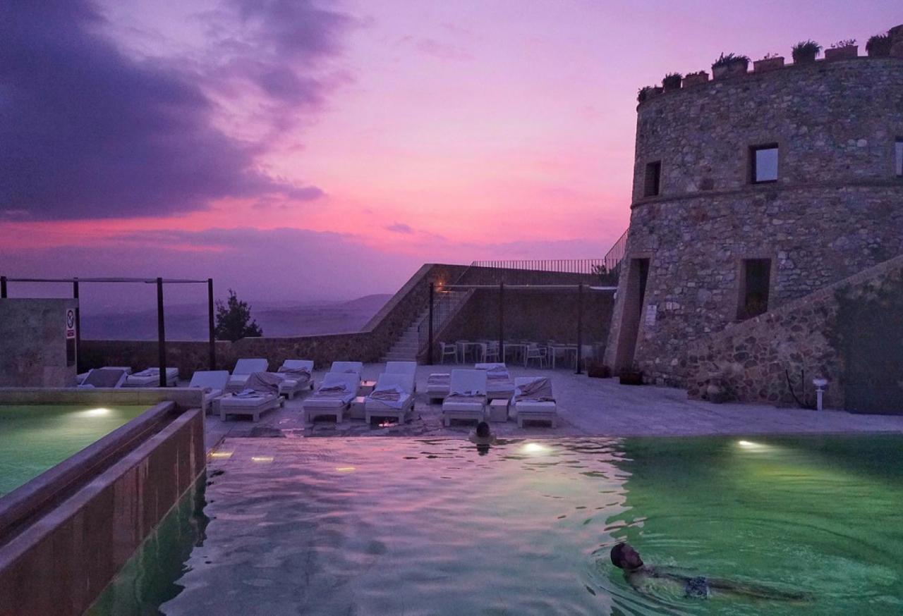 Castello Di Velona Resort, Thermal Spa & Winery Montalcino Extérieur photo
